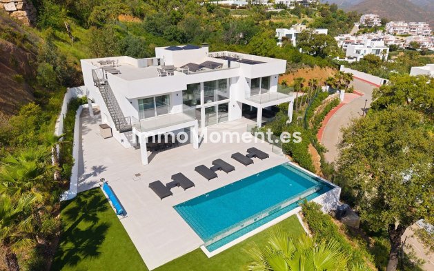 Resale - Detached villa - Marbella - La Mairena
