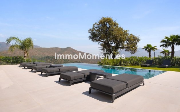 Resale - Detached villa - Marbella - La Mairena