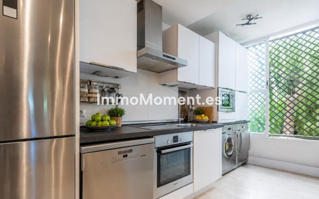 Wiederverkauf - Wohnung - Puerto Banús