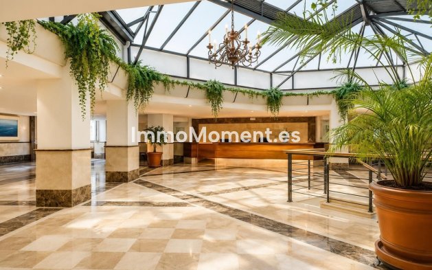 Wiederverkauf - Wohnung - Puerto Banús