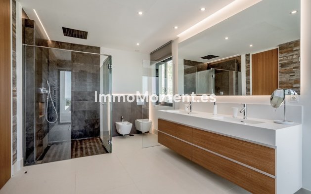 Resale - Detached villa - Marbella - The Golden Mile
