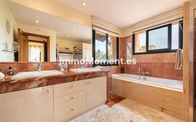 Revente - Appartement - Estepona  - Estepona Centro