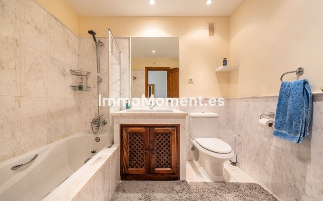 Revente - Appartement - Estepona  - Estepona Centro