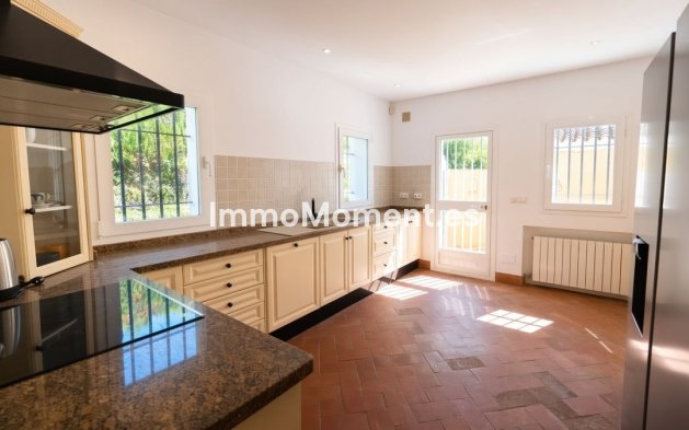 Resale - Detached villa - Sotogrande - Sotogrande Costa
