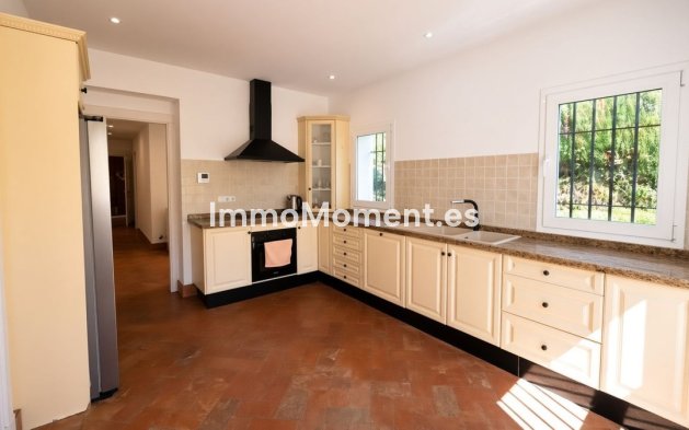 Resale - Detached villa - Sotogrande - Sotogrande Costa