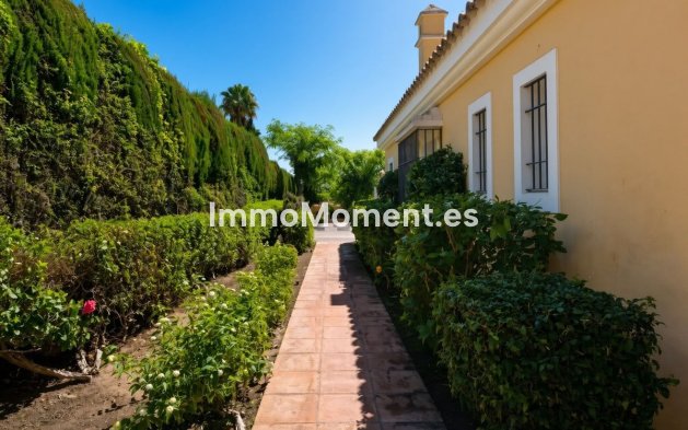 Resale - Detached villa - Sotogrande - Sotogrande Costa