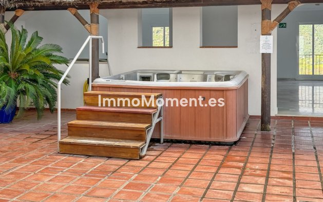 Wiederverkauf - Wohnung - Estepona  - Estepona Centro