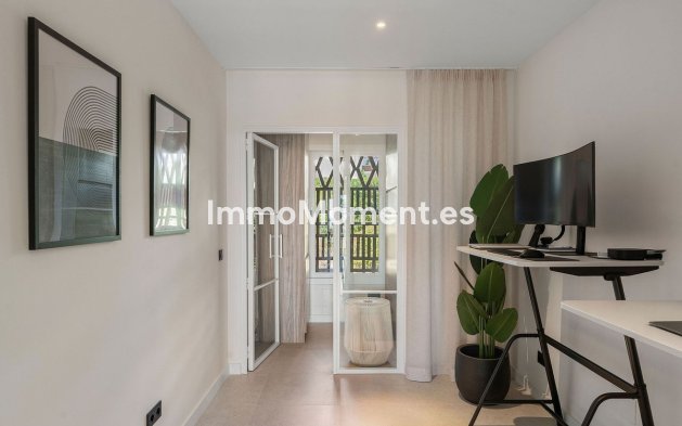 Resale - Apartment - Benahavís - Los Arqueros
