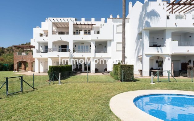 Resale - Apartment - Benahavís - Los Arqueros