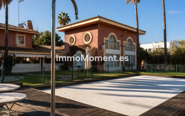 Wiederverkauf - Freistehende Villa - Marbella - Guadalmina Baja