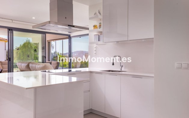 Wiederverkauf - Wohnung - Estepona  - Estepona Centro