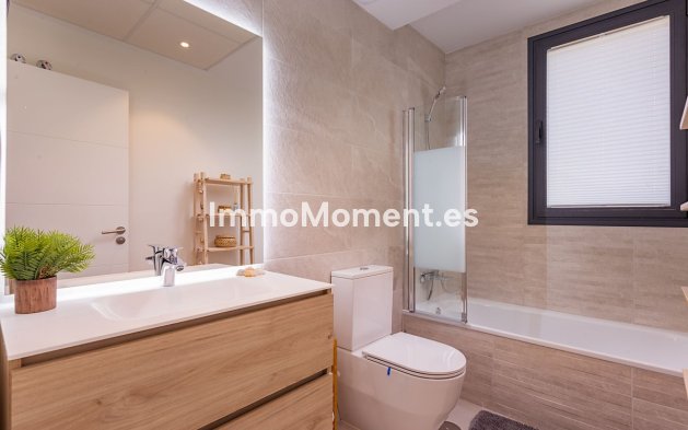 Wiederverkauf - Wohnung - Estepona  - Estepona Centro