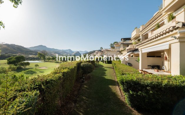 Resale - Apartment - Benahavís - Benahavís Centro