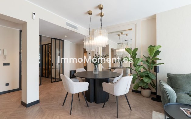 Resale - Apartment - Benahavís - Benahavís Centro