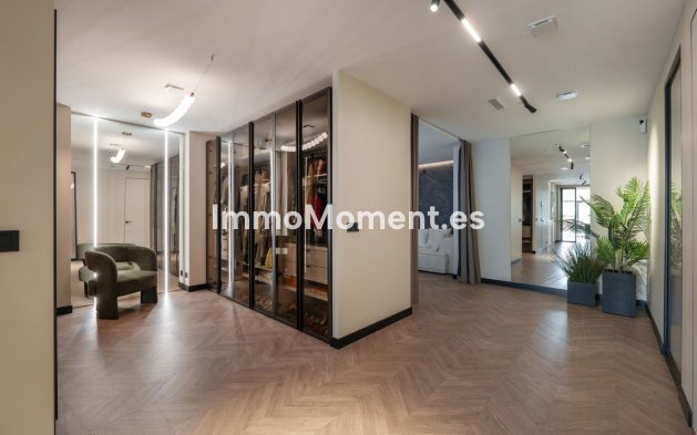 Resale - Apartment - Benahavís - Benahavís Centro