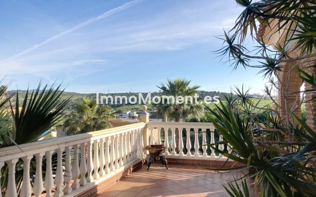 Reventa - Villa independiente - Estepona  - Estepona Centro