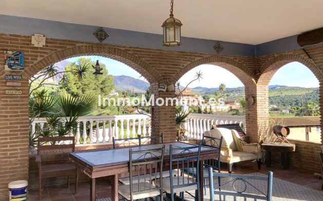 Reventa - Villa independiente - Estepona  - Estepona Centro
