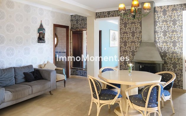 Reventa - Villa independiente - Estepona  - Estepona Centro