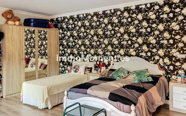 Reventa - Villa independiente - Estepona  - Estepona Centro