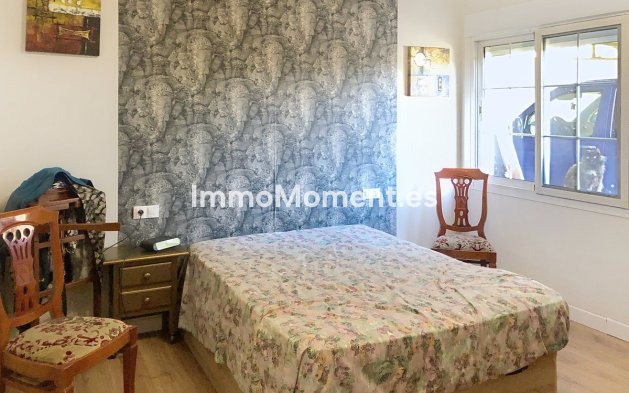 Reventa - Villa independiente - Estepona  - Estepona Centro