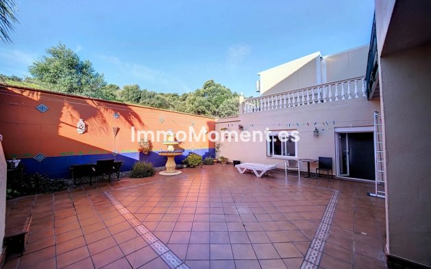 Reventa - Villa independiente - Estepona  - Estepona Centro