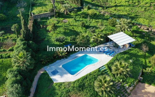 Reventa - Villa independiente - Estepona  - Estepona Centro