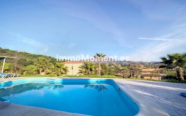 Reventa - Villa independiente - Estepona  - Estepona Centro