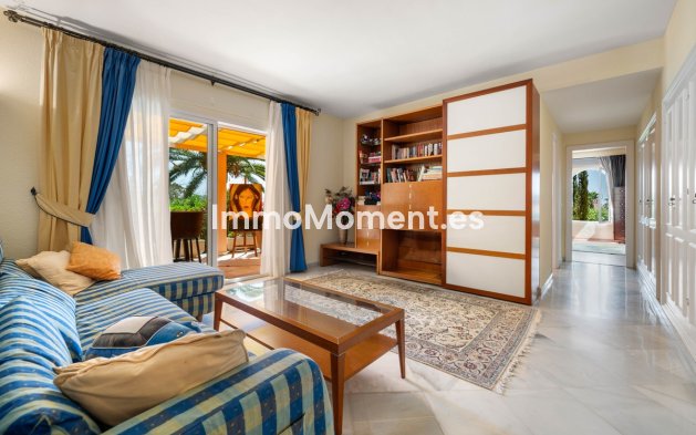 Resale - Detached villa - Marbella - Elviria