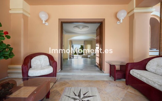 Resale - Detached villa - Marbella - Elviria