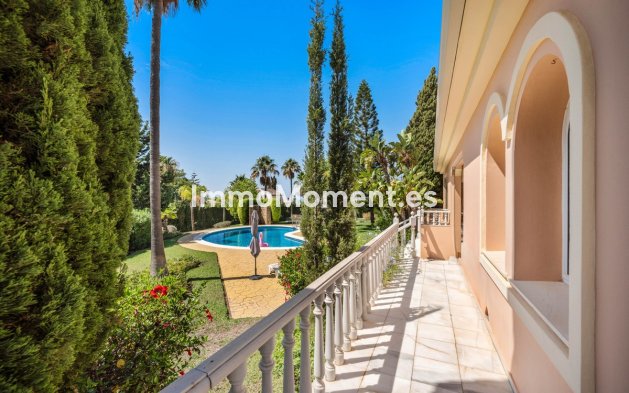 Resale - Detached villa - Marbella - Elviria