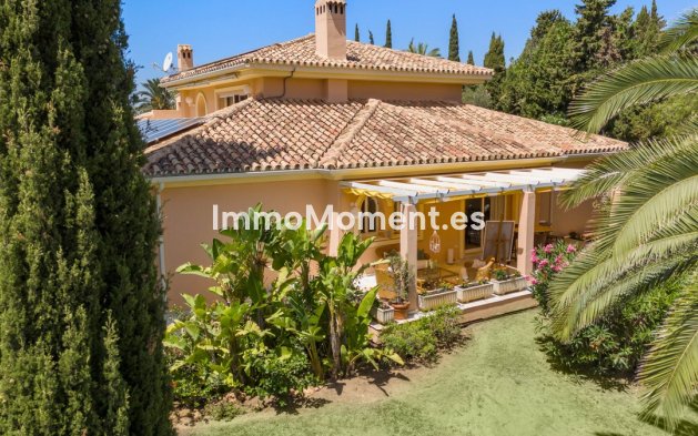 Resale - Detached villa - Marbella - Elviria