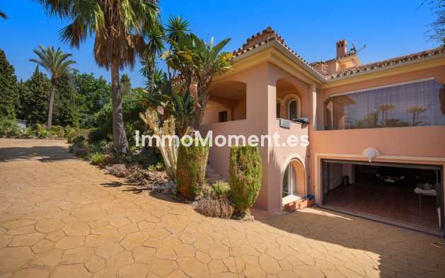 Resale - Detached villa - Marbella - Elviria