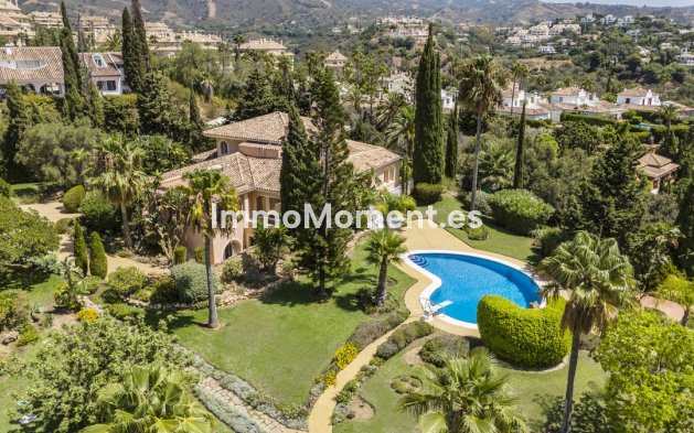 Resale - Detached villa - Marbella - Elviria