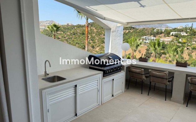 Resale - Apartment - Benahavís - La Quinta