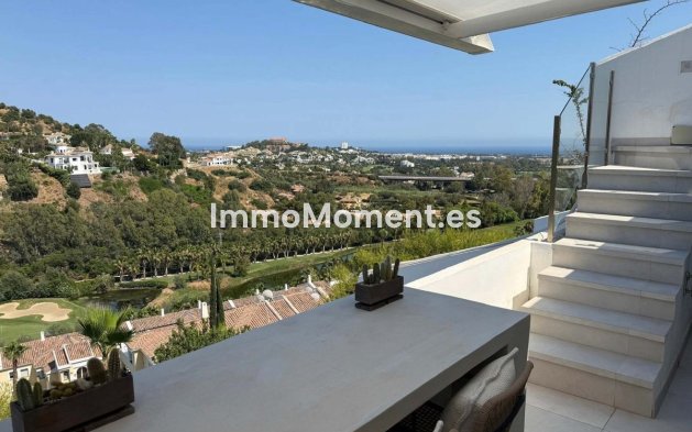 Resale - Apartment - Benahavís - La Quinta