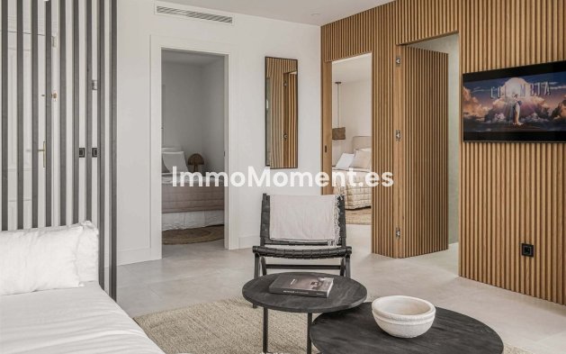 Resale - Apartment - Benahavís - La Quinta
