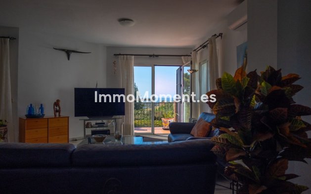 Bestaande woning - Vrijstaande villa - Estepona  - El Padron