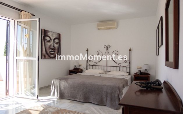 Bestaande woning - Vrijstaande villa - Estepona  - El Padron