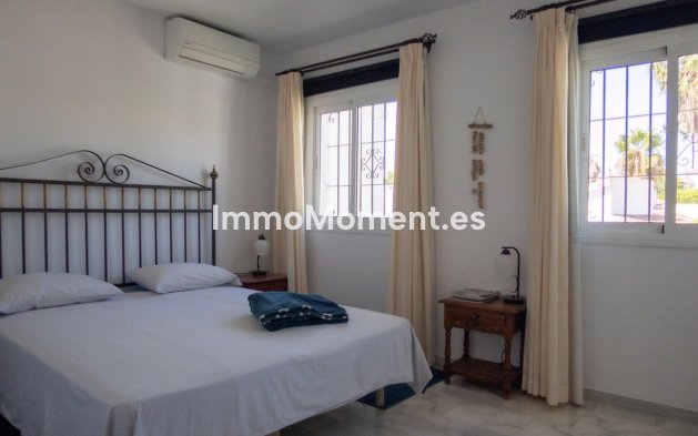 Bestaande woning - Vrijstaande villa - Estepona  - El Padron