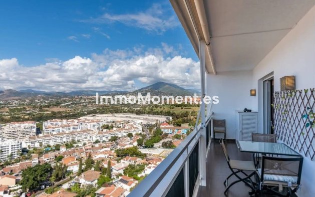 Resale - Apartment - Marbella - Nueva Andalucía
