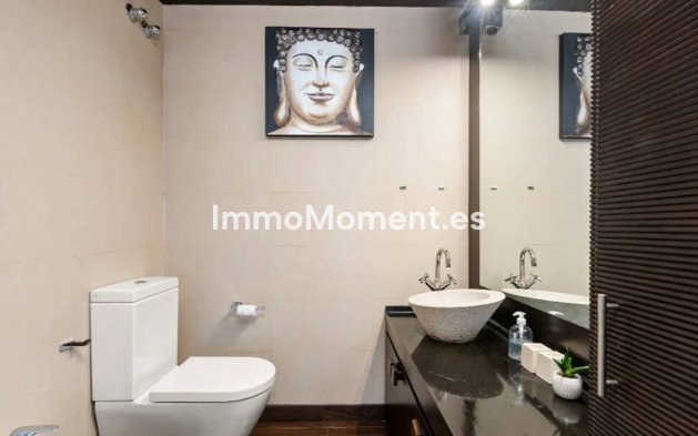 Resale - Apartment - Marbella - Nueva Andalucía