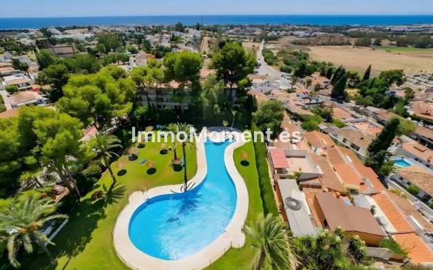 Resale - Apartment - Marbella - Nueva Andalucía