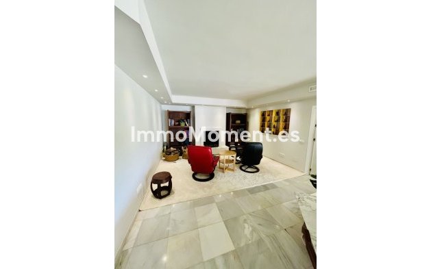 Wiederverkauf - Freistehende Villa - Marbella - Guadalmina Baja