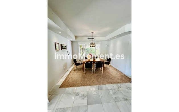 Wiederverkauf - Freistehende Villa - Marbella - Guadalmina Baja