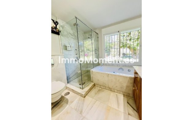 Wiederverkauf - Freistehende Villa - Marbella - Guadalmina Baja