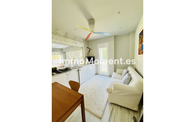 Wiederverkauf - Freistehende Villa - Marbella - Guadalmina Baja