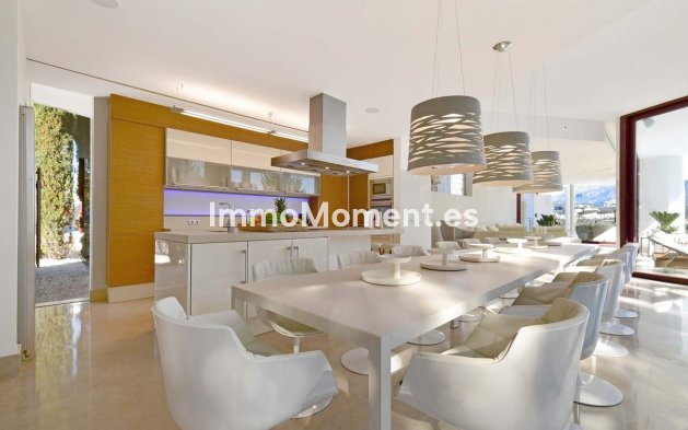 Reventa - Villa independiente - Marbella - Nueva Andalucía