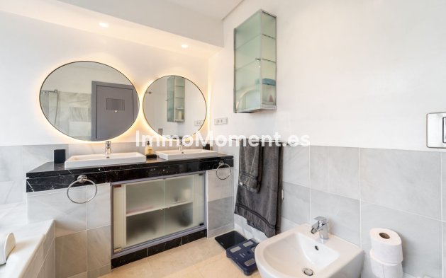 Wiederverkauf - Wohnung - Marbella - Nueva Andalucía