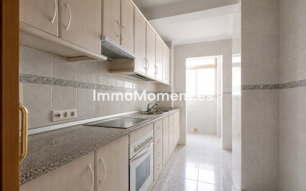 Reventa - Apartamento - Estepona  - Estepona Centro