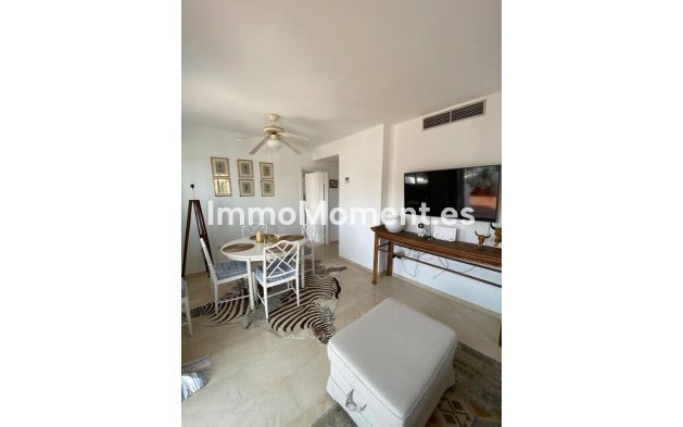 Wiederverkauf - Wohnung - Estepona  - Estepona Centro